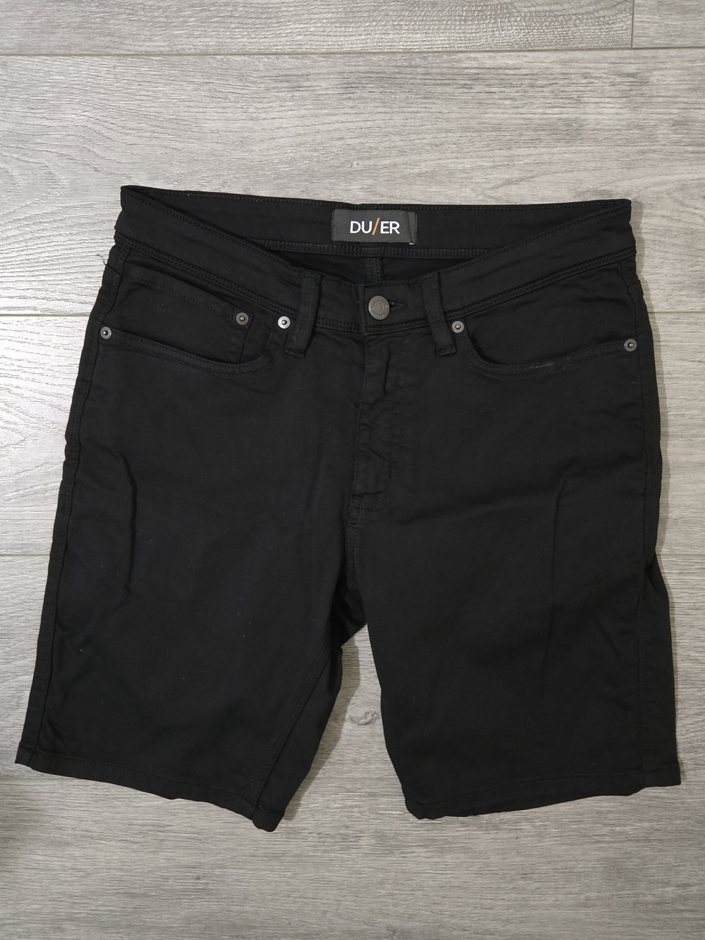 DUER No Sweat Shorts - Size 32